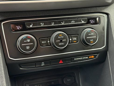 Used 2021 Volkswagen Atlas SE image 23