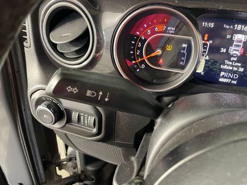 Used 2020 Jeep Wrangler Unlimited Sport AWD/4WD image 13