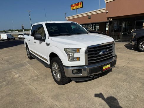 Used 2016 Ford F150 XLT w/ Equipment Group 302A Luxury AWD/4WD image 3