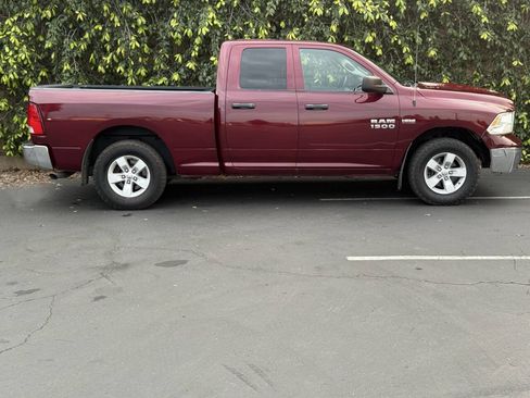 Used 2017 RAM 1500 ST w/ SXT Appearance Group image 7