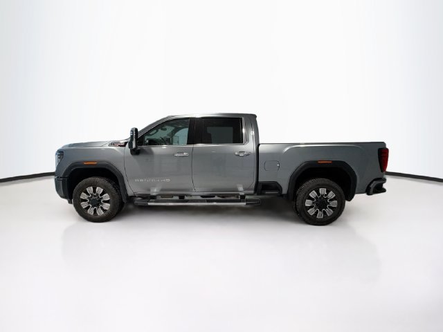 Used 2024 GMC Sierra 2500 Denali w/ Denali Reserve Package AWD/4WD image 4