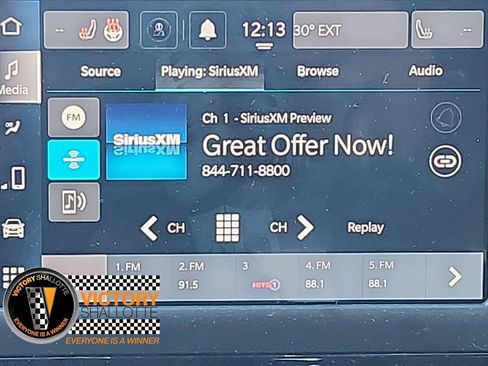 Used 2023 Chrysler Voyager LX image 5