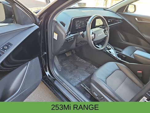 Used 2023 Kia Niro Wind FWD image 10