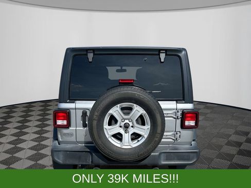 Used 2018 Jeep Wrangler Unlimited Sport S AWD/4WD image 6
