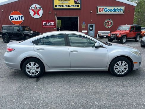 Used 2009 MAZDA MAZDA6 i SV FWD image 2
