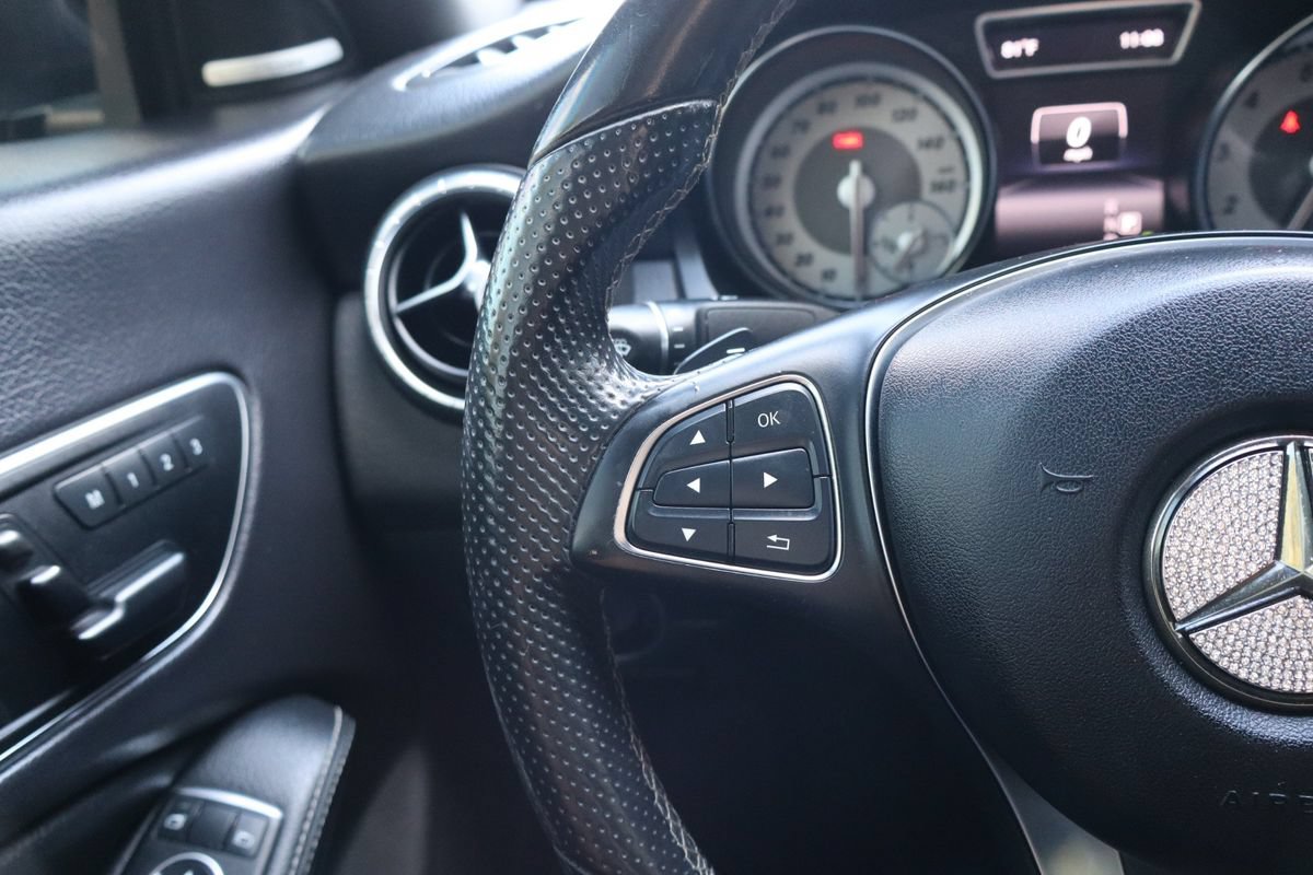 Used 2015 Mercedes-Benz CLA 250 4MATIC image 15