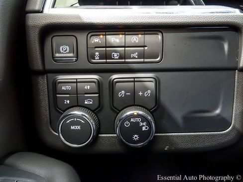 Used 2025 Chevrolet Tahoe LT AWD/4WD image 20