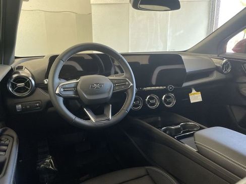New 2025 Chevrolet Blazer EV LT image 23