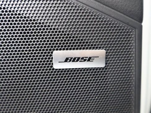 Certified 2025 Porsche Cayenne image 18