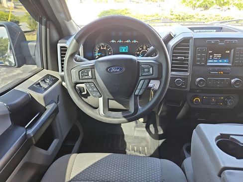 Used 2017 Ford F150 XLT AWD/4WD image 15