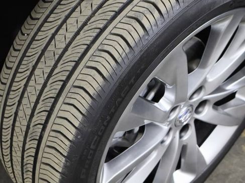 Used 2023 Buick Envision Avenir image 42