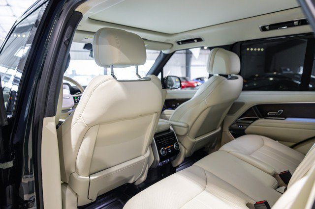Used 2026 Land Rover Range Rover SE AWD/4WD image 41