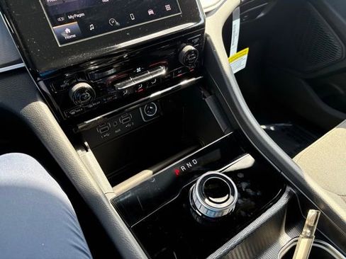 New 2026 Jeep Grand Cherokee 2WD image 18