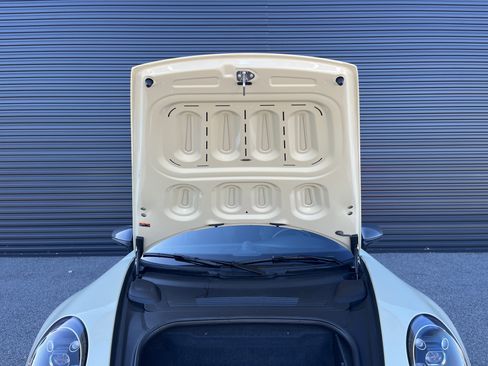 Certified 2024 Porsche 911 Carrera T image 14