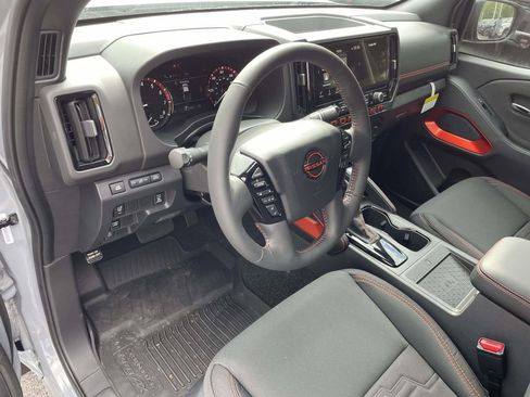 New 2025 Nissan Frontier Pro-X w/ Pro Convenience Package RWD image 16