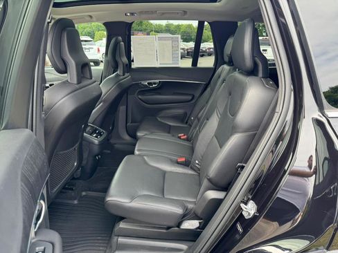 Used 2020 Volvo XC90 T6 Momentum image 14