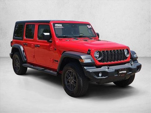 Used 2024 Jeep Wrangler Unlimited Sport AWD/4WD image 3