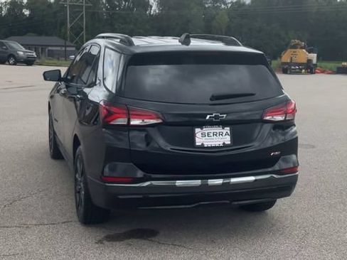 Used 2022 Chevrolet Equinox RS w/ LPO, Floor Liner Package AWD/4WD image 7