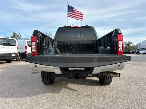 Used 2022 Ford F250 XLT w/ XLT Premium Package image 4