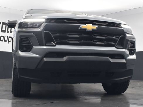 Used 2024 Chevrolet Colorado LT w/ LT Convenience Package III AWD/4WD image 24