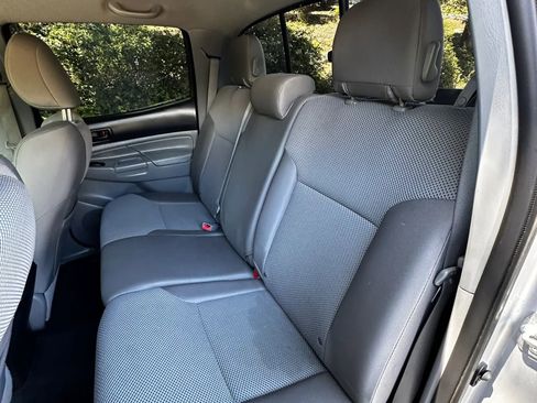 Used 2013 Toyota Tacoma PreRunner w/ TRD Sport Pkg RWD image 19