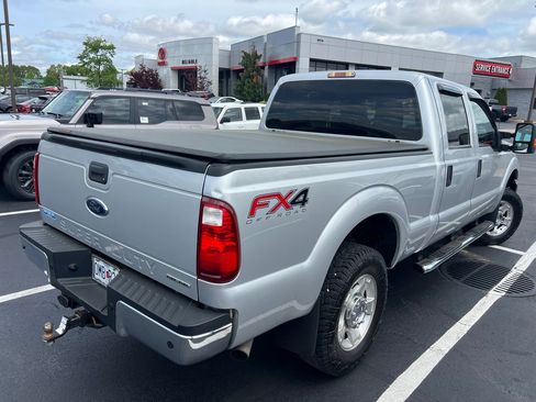 Used 2015 Ford F250 XLT w/ XLT Interior Package AWD/4WD image 9