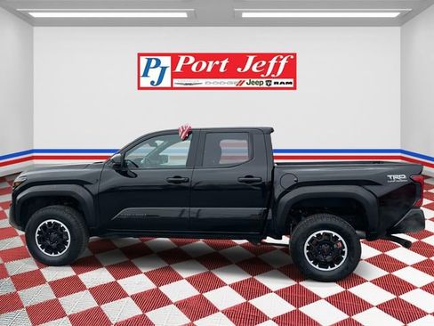 Used 2024 Toyota Tacoma SR5 image 6