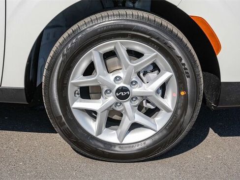 New 2025 Kia Soul S image 11