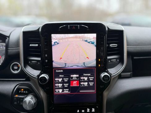 Used 2019 RAM 1500 Laramie image 18