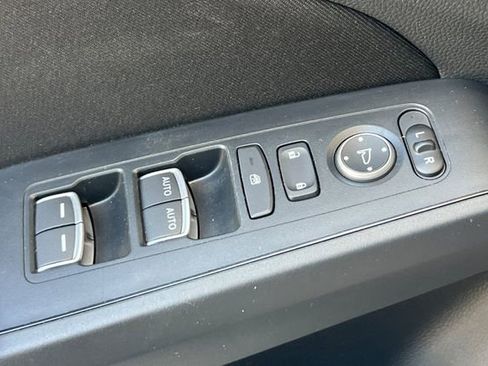 Used 2023 Honda Civic Sport image 12