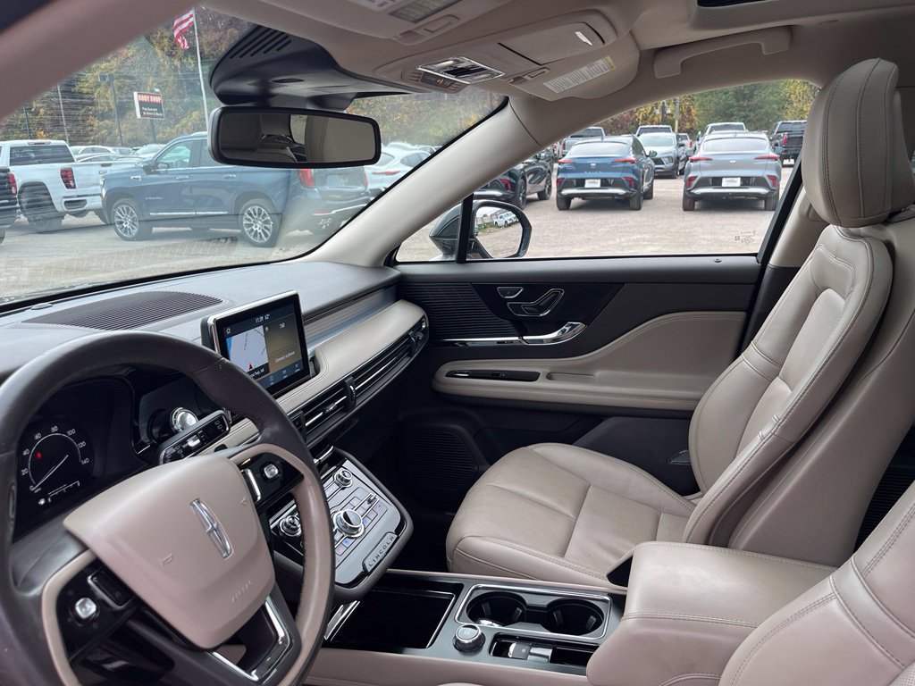 Used 2020 Lincoln Corsair AWD w/ Premium Package image 21
