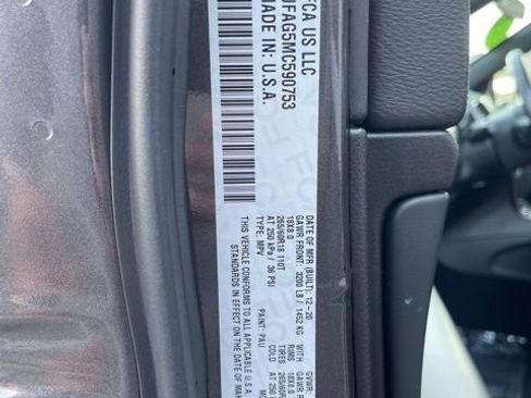 Used 2021 Jeep Grand Cherokee Laredo AWD/4WD image 28