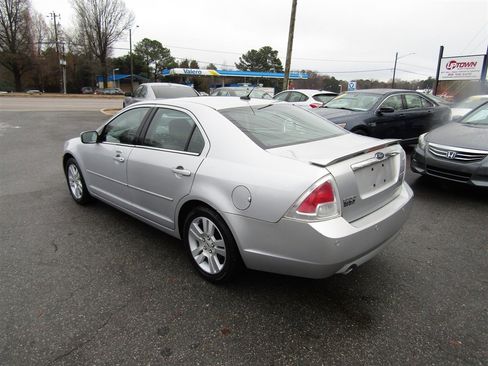 Used 2009 Ford Fusion SEL image 5