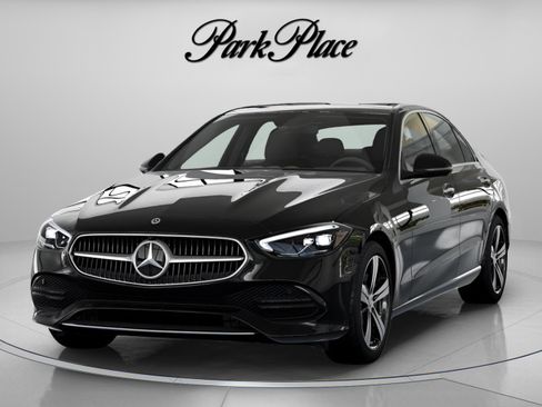 Used 2025 Mercedes-Benz C 300 Sedan image 38