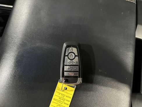 Used 2022 Ford F150 Raptor w/ Raptor 37 Performance Package image 33