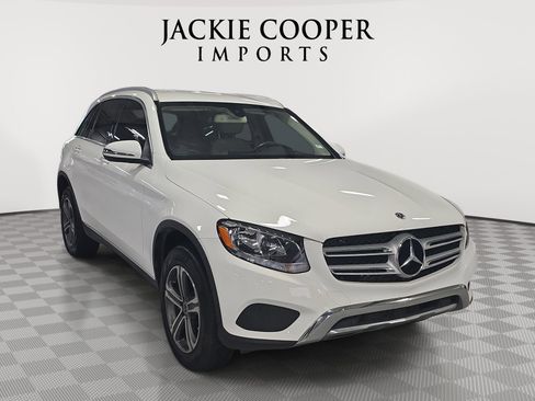 Used 2019 Mercedes-Benz GLC 300 image 3
