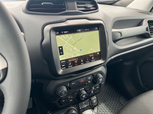 Used 2023 Jeep Renegade Altitude AWD/4WD image 15