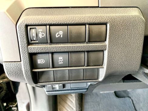 Used 2025 Toyota Tacoma SR5 RWD image 30