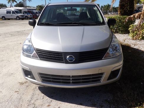 Used 2010 Nissan Versa Sedan image 12