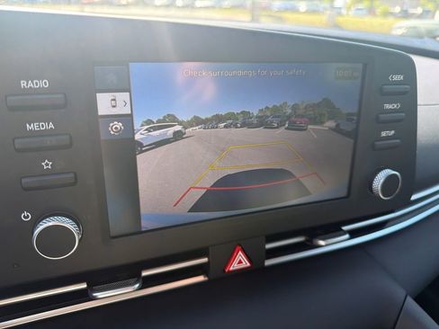 New 2026 Hyundai Elantra SE FWD image 25