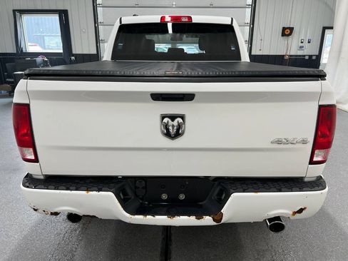 Used 2019 RAM 1500 Express w/ Express Value Package AWD/4WD image 5