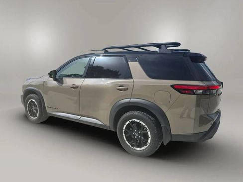 Used 2023 Nissan Pathfinder Rock Creek AWD/4WD image 4