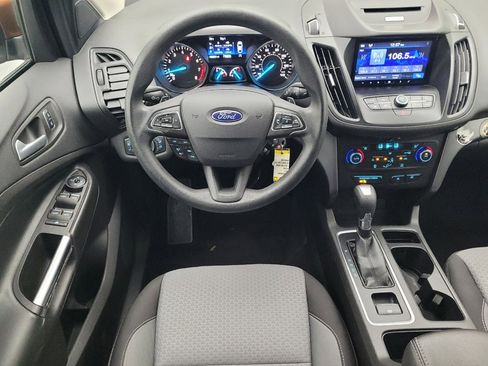 Used 2017 Ford Escape SE w/ Equipment Group 201A AWD/4WD image 22