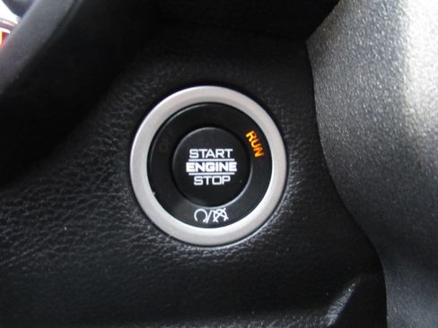 Used 2024 RAM 3500 Tradesman w/ Chrome Appearance Group image 29