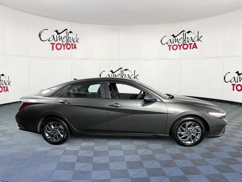 Used 2024 Hyundai Elantra SEL image 9