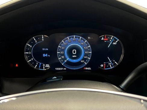 Used 2018 Cadillac Escalade Premium Luxury AWD/4WD image 26