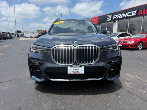 Used 2021 BMW X7 xDrive40i w/ M Sport Package AWD/4WD image 2