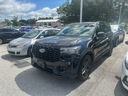 Used 2025 Ford Explorer ST-Line w/ ST-Line Street Pack