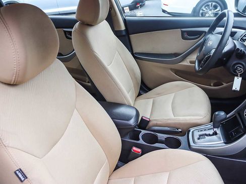 Used 2013 Hyundai Elantra GLS w/ Preferred Pkg image 14