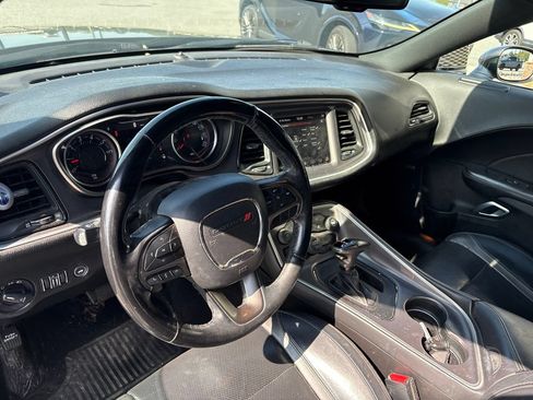 Used 2019 Dodge Challenger SXT w/ Plus Package RWD image 4